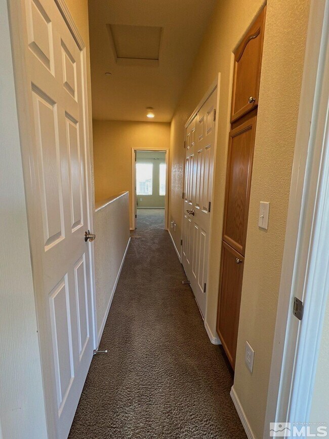 Building Photo - 3072 Sterling Ridge Cir