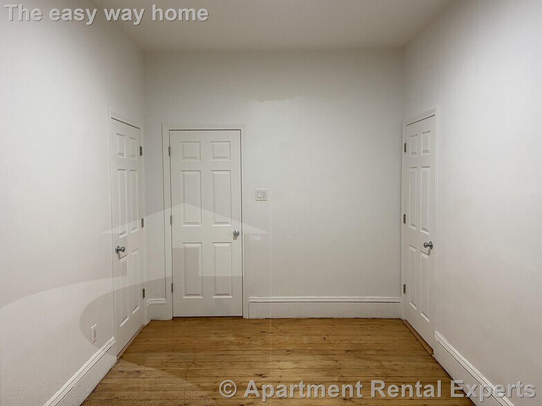 Building Photo - 252 Windsor St