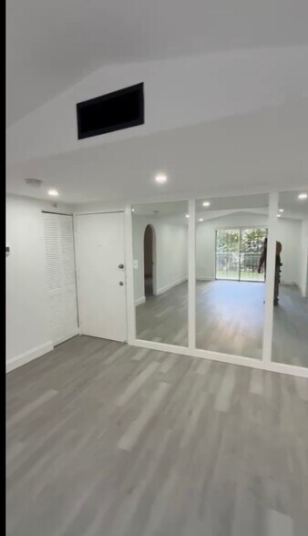 Building Photo - 4725 NW 7th St