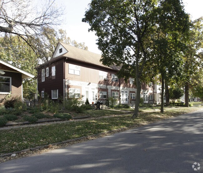 Building Photo - 1137 26th St