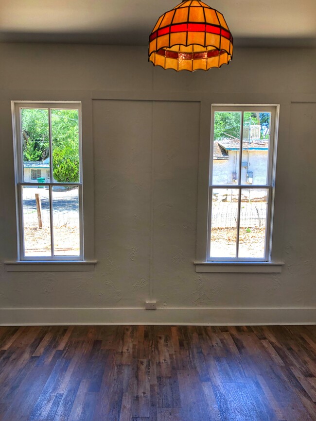 Dining Room - 205 N Mesa Verde Ave