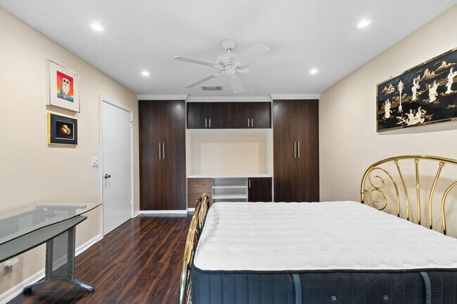 Building Photo - 21669 Tall Palm Cir