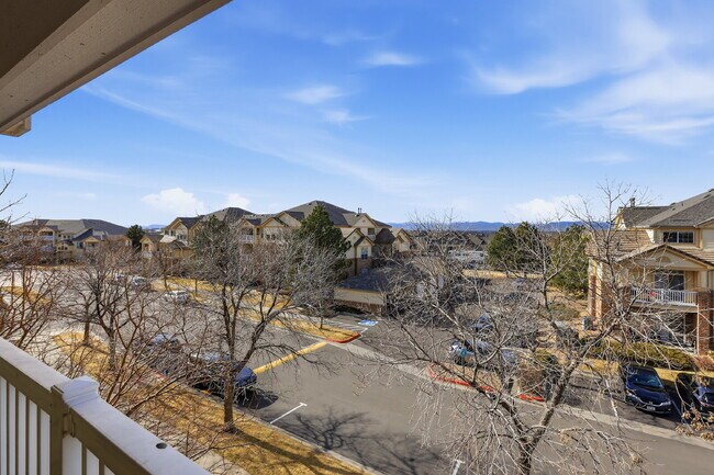 Building Photo - $1,840.95, 2-bed, 2-bath condo in a gated community with a washer/dryer.