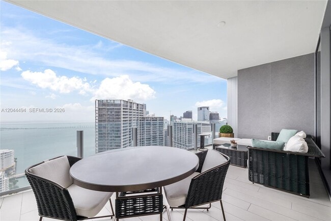 Building Photo - 300 Biscayne Blvd Way