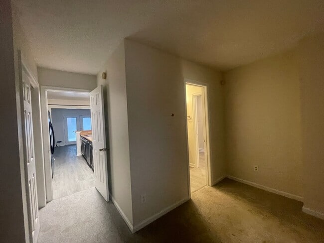 Building Photo - Kempsville Lake