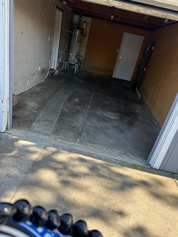 Building Photo - 672 Las Palmas Ave