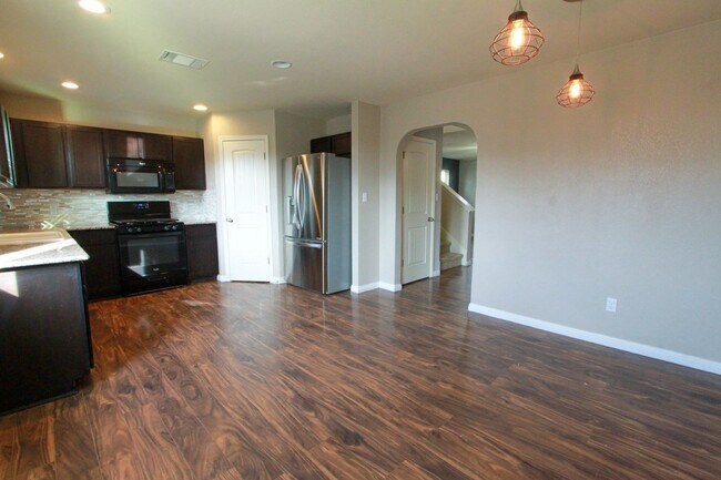 Building Photo - 3 Bedroom, 2.5 Bath Home in East Austin's ...