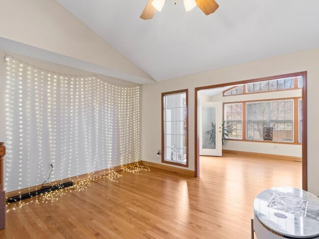 Building Photo - 6306 Vicksburg Rd