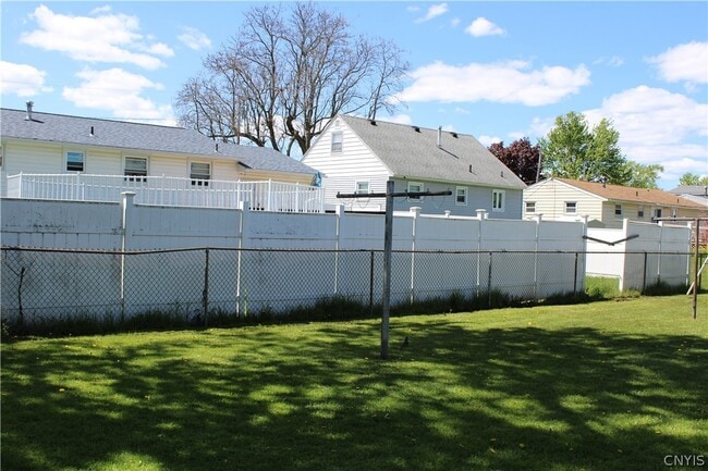 Building Photo - 417 Hazelhurst Ave
