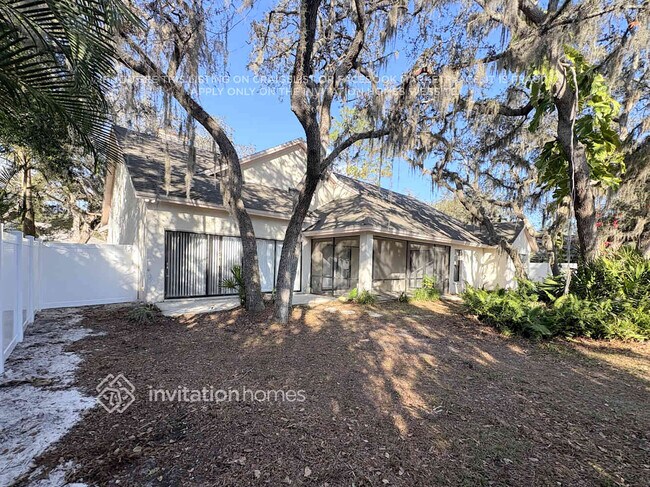 Building Photo - 6239 Greenwich Dr