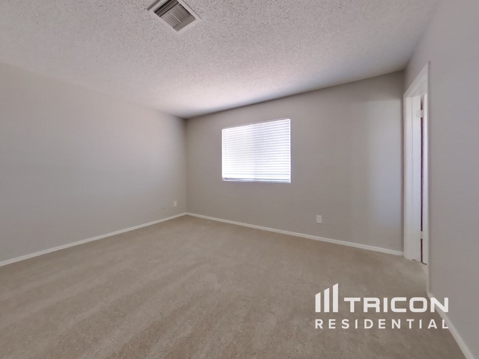 Building Photo - 8931 W Cinnabar Ave