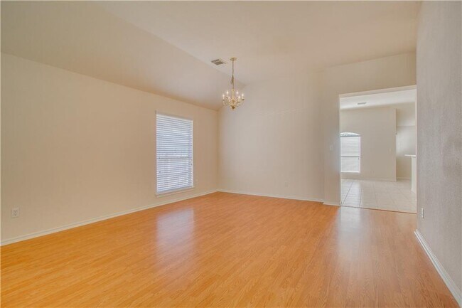 Building Photo - 4439 Hunters Lodge Dr