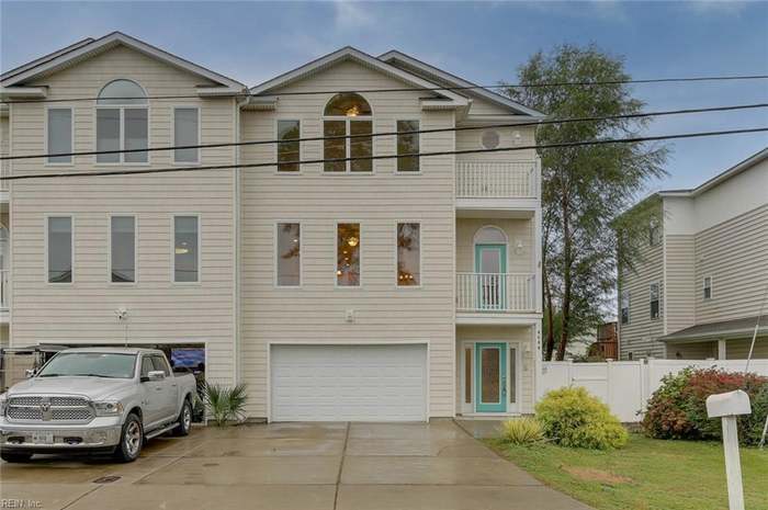 Outside (Balcony at each level) - 4644 Lake Dr