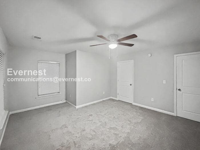 Building Photo - 3628 Hampshire Park Way