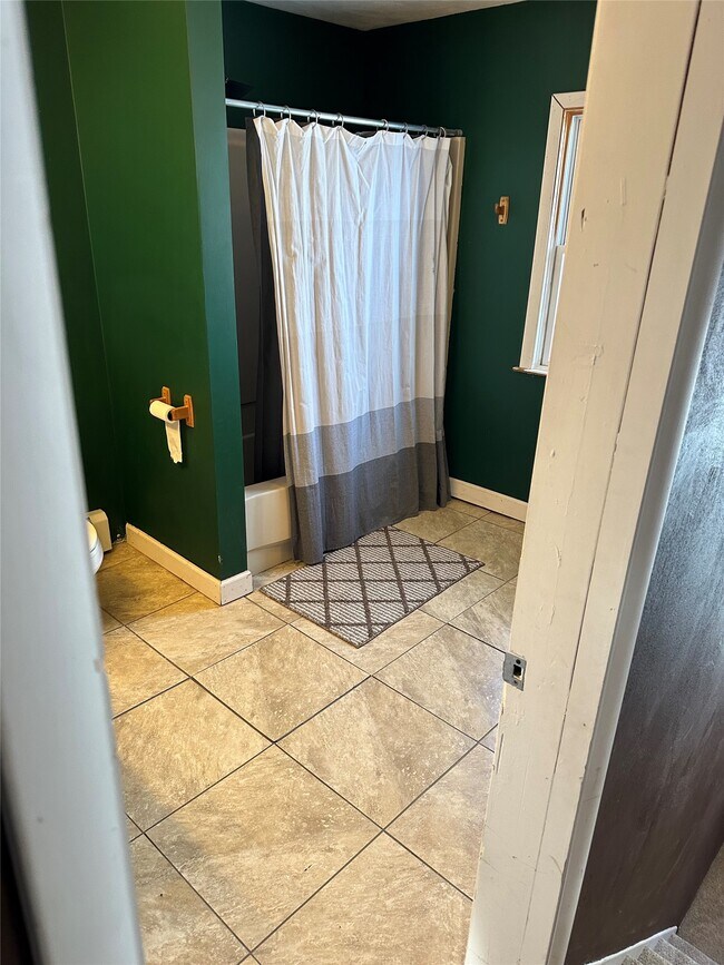 Building Photo - 3 Cleveland Ave