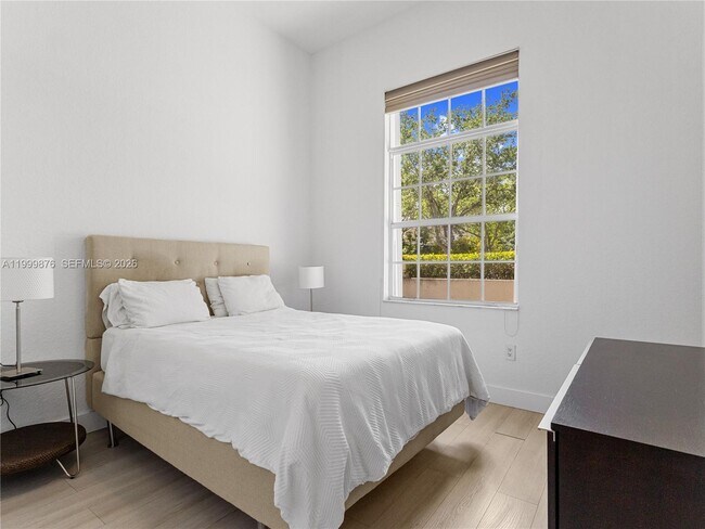 Building Photo - 11339 NW 71st St