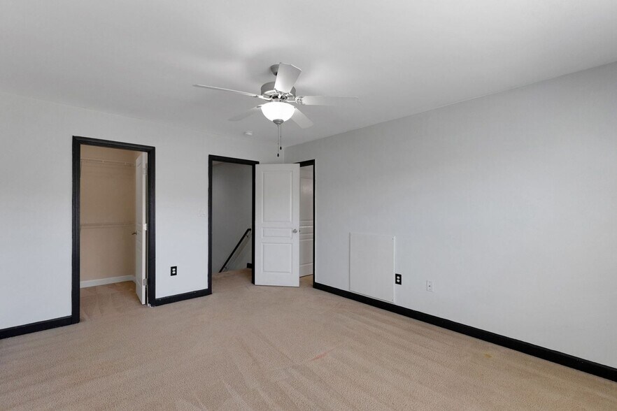 Building Photo - 5006 Waterloo Ave