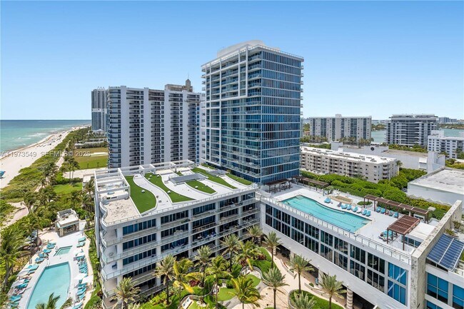 Building Photo - 6801 Collins Ave