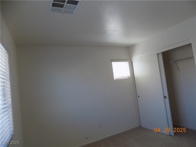 Building Photo - 6375 Salmon Mountain Ave