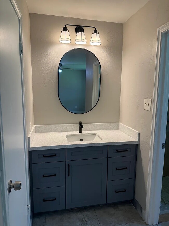 Building Photo - 14307 Lantern Ln