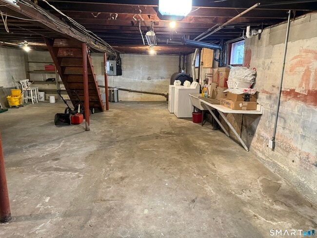 Building Photo - 20 Richards Grove Rd