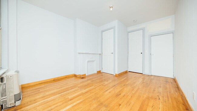 Building Photo - 1505 Gates Ave