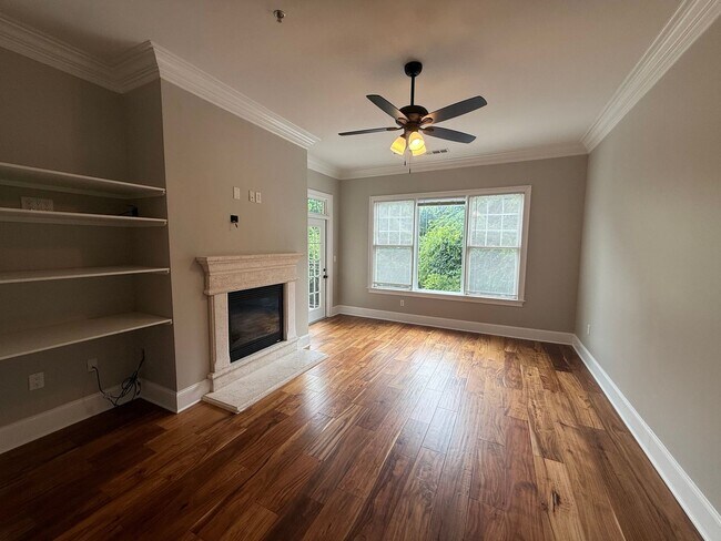 Building Photo - 4120 Ridgefield Dr