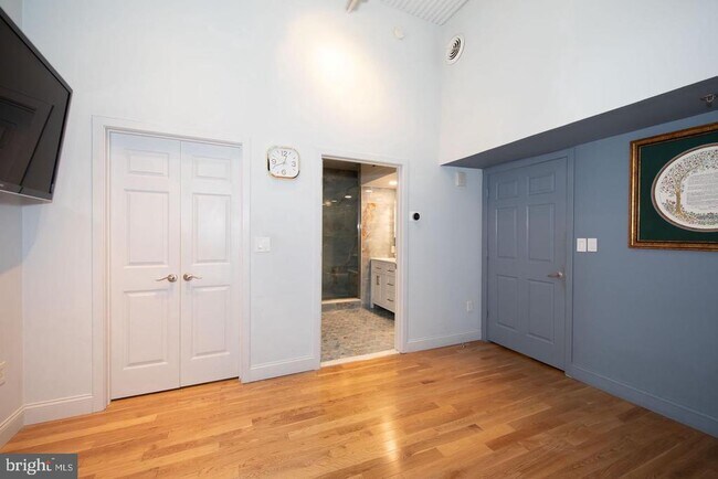 Building Photo - 2200 Arch St