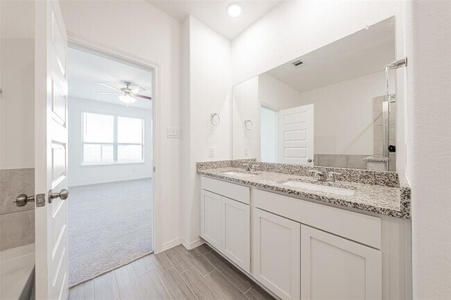 Building Photo - 5731 Tabula Rasa Dr