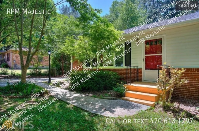 Building Photo - 2118 Rosser Terrace