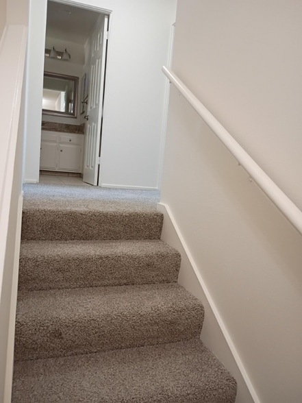 Building Photo - 851 Amigos Way