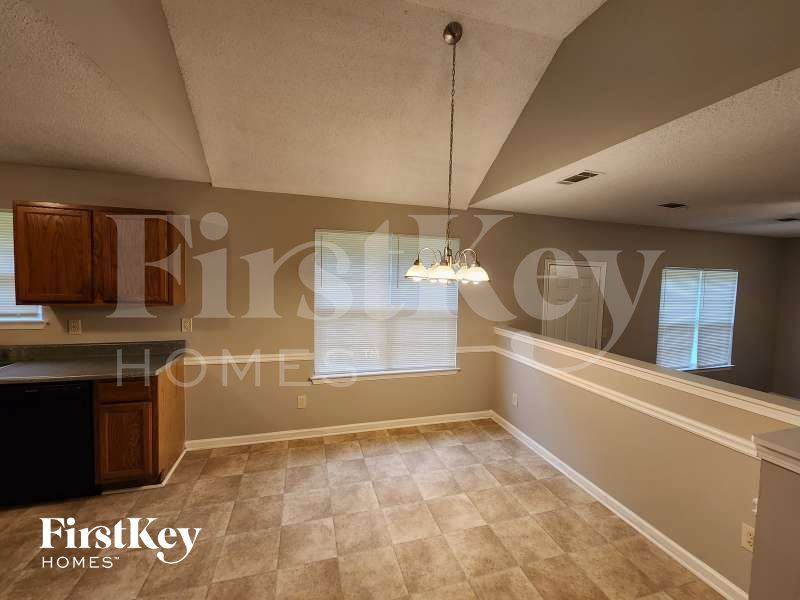 Building Photo - 2882 Ward Lake Way