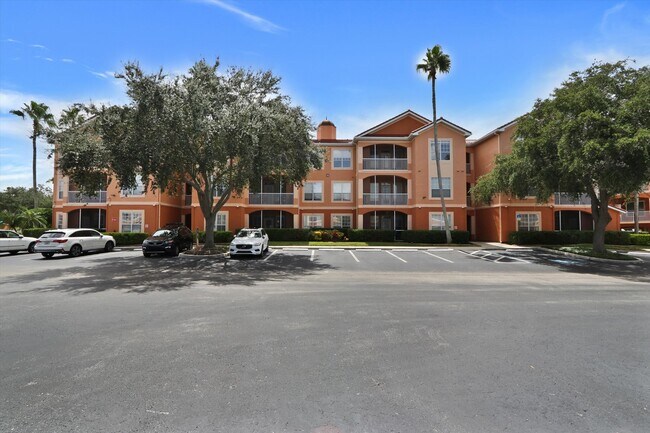 Building Photo - 5000 Culbreath Key Way
