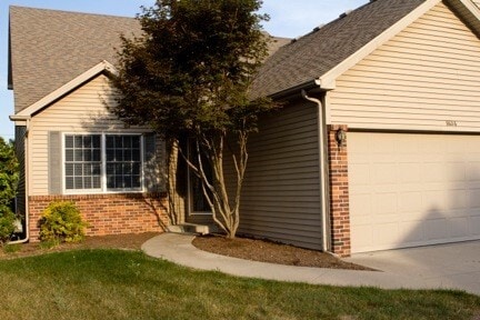 Building Photo - 1634 Frontier Dr
