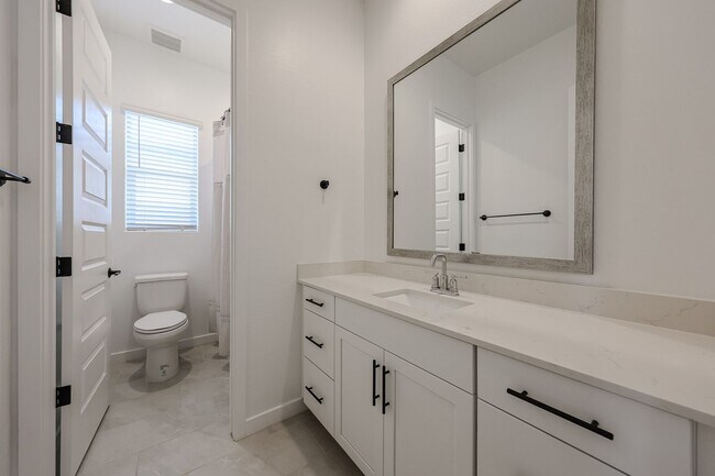 Building Photo - 31674 N 123rd Ave