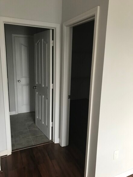 Building Photo - 11286 Hyde Pointe Ct