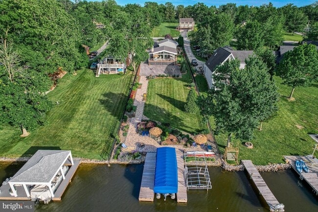 Building Photo - 366 Lake Meade Dr