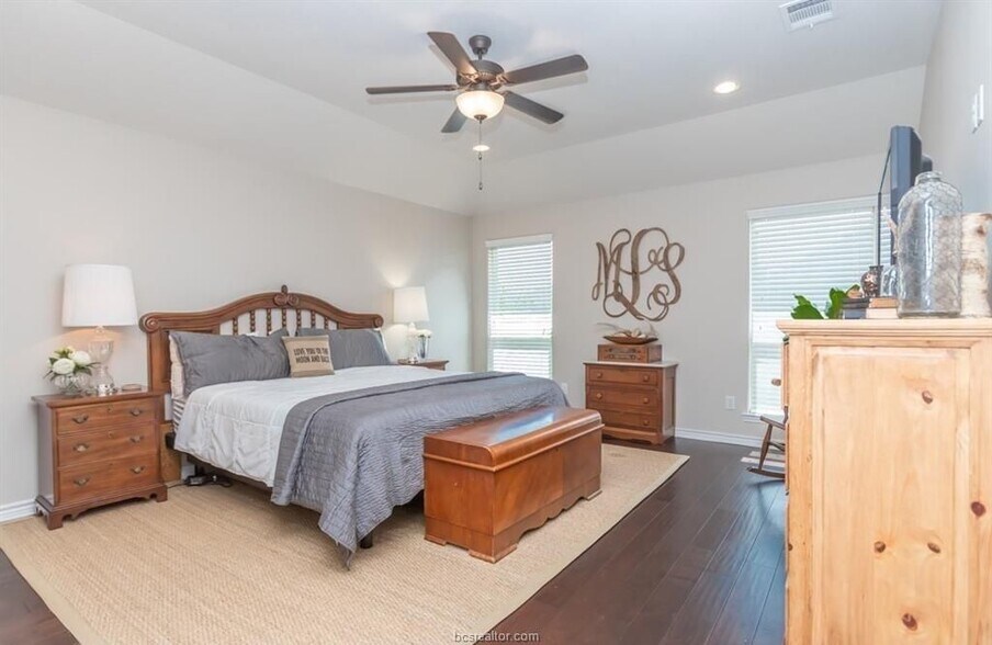 Building Photo - 2529 Kinnersley Ln