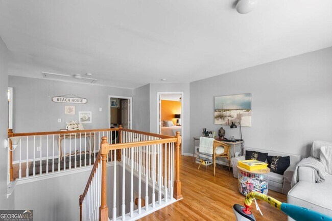 Building Photo - 605 Lofty Ln