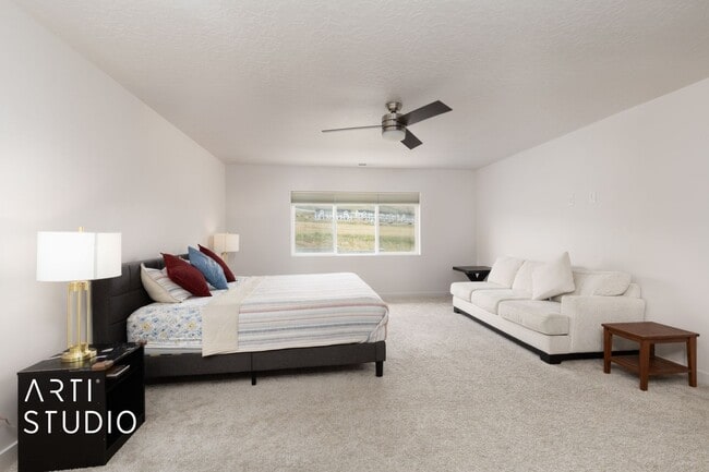 Building Photo - 2577 N Velvet Moon Dr
