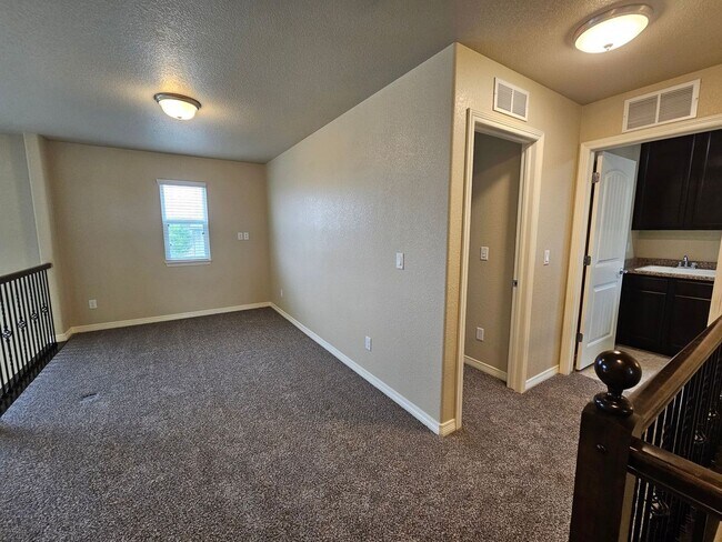 Building Photo - 6471 Stingray Ln