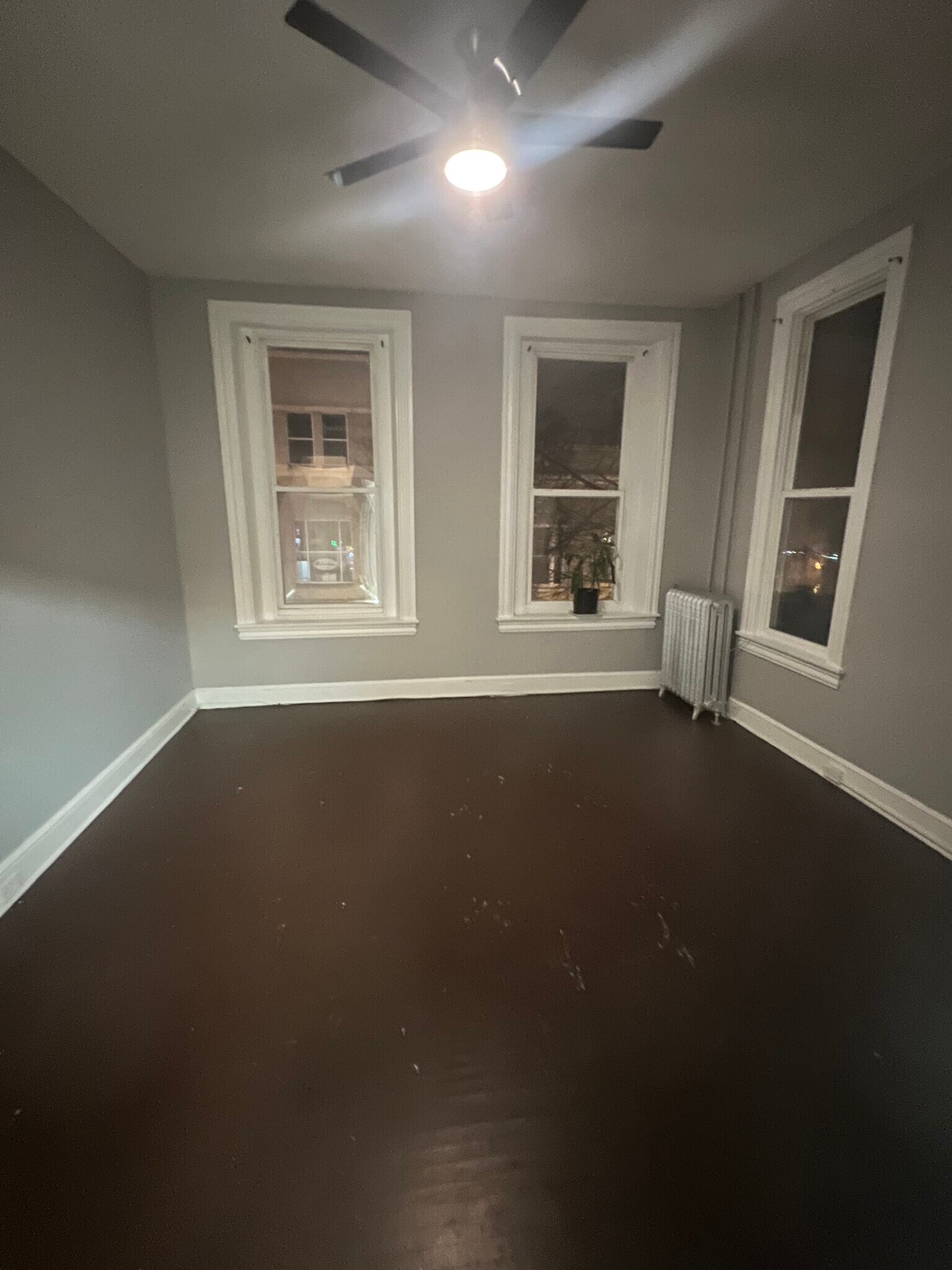 Building Photo - 243 N Queen St