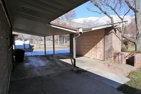 Building Photo - 565 S 200 E