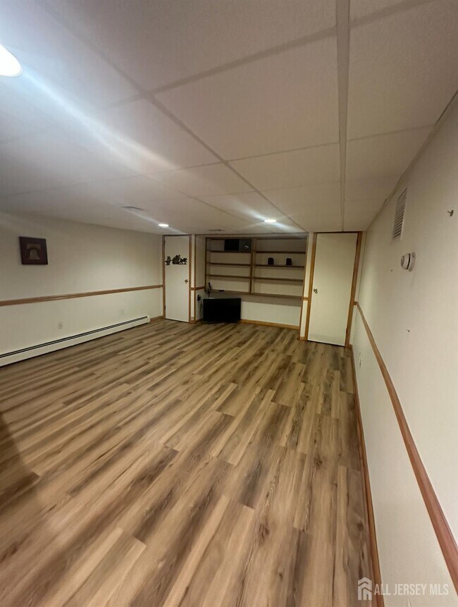 Building Photo - 42 Pershing Ave