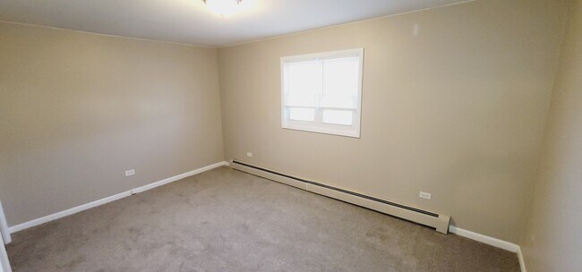 Building Photo - 10921-10923 S Keating Ave