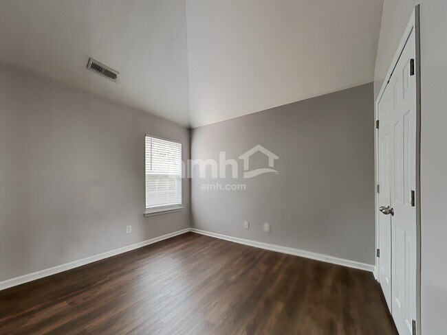 Building Photo - 7683 Natalie Commons Drive