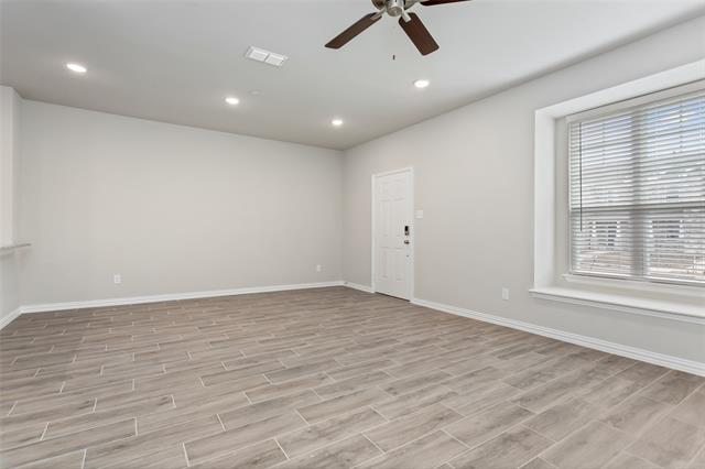 Building Photo - 3718 Malibu Dr