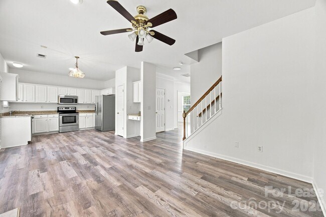 Building Photo - 1748 Chinchester Ln