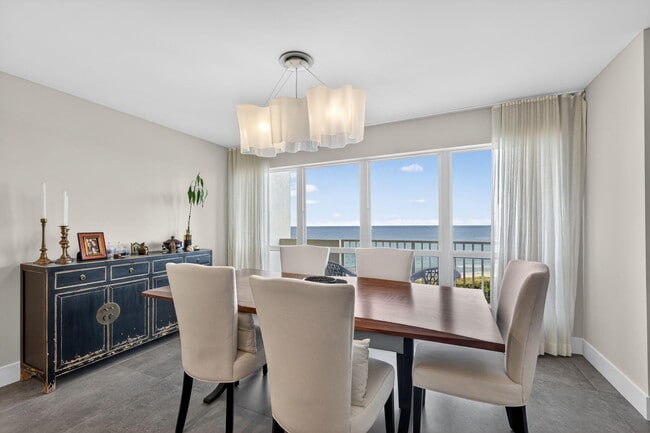 Building Photo - 4301 N Ocean Blvd