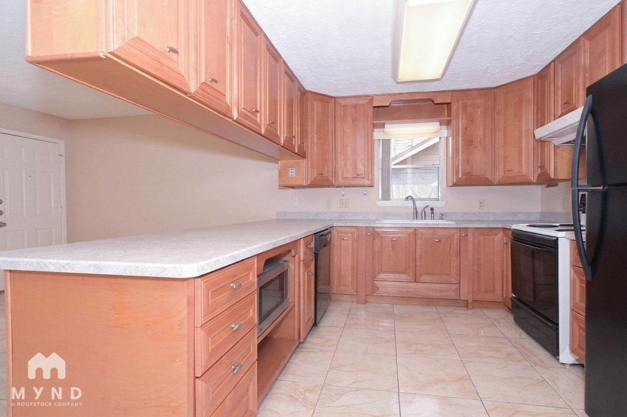 Building Photo - 7014 Stoney River Dr